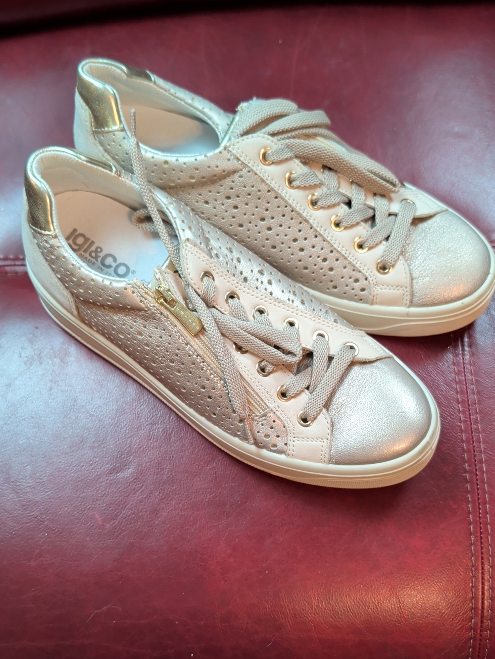 Women's Igi & Co Champagne Gold Leather Shoes Sneakers Size 41